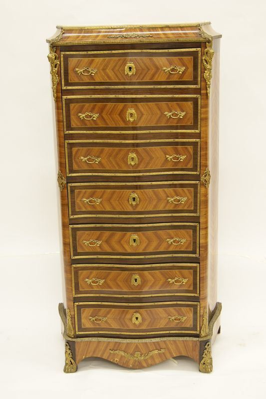 Mobile a colonna, Francia primi sec. XX in legno con rapporti in metallo dorato, cm 65x34x125