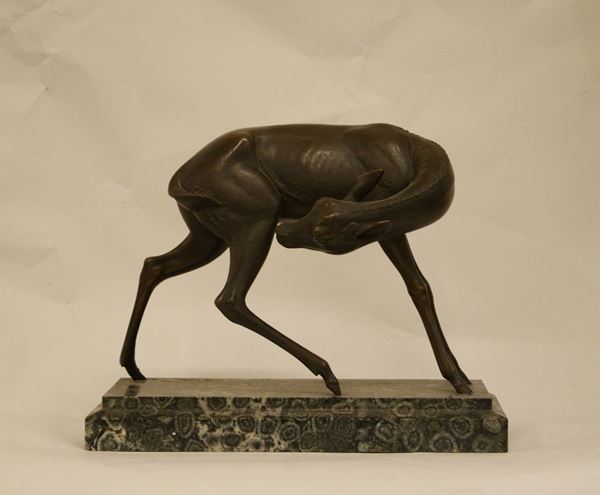 Scultura in bronzo ,Cerbiatto,  base in marmo, alt.cm 36x44