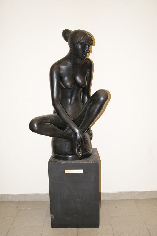 Vitaliano De Angelis  (Firenze 1916- Livorno 2002)  MARINA-1978  scultura in bronzo, cm102