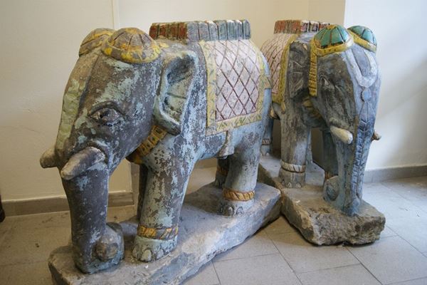 Coppia di elefanti sec. XX, cm 105x34x95