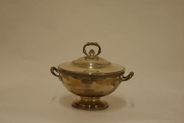 Zuppiera sec. XX, in argento, g 1450