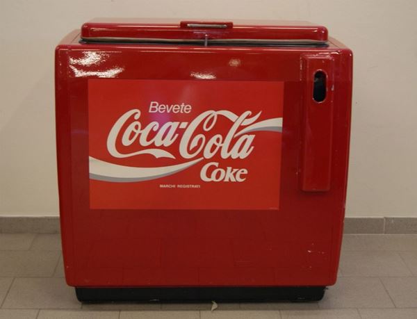 Frigo a pozzetto Coca Cola, anni 70, cm 105x61x108