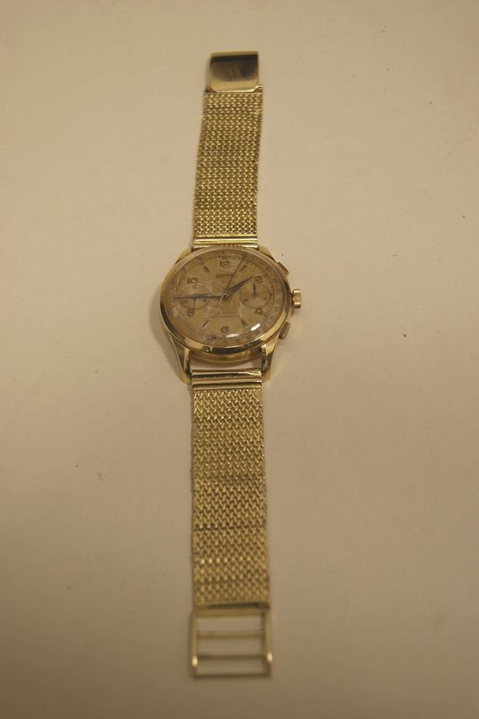 Cronografo da polso per uomo marca Doyle, con cassa e bracciale in oro giallo gr. 78, presenta difetti sulla mostra