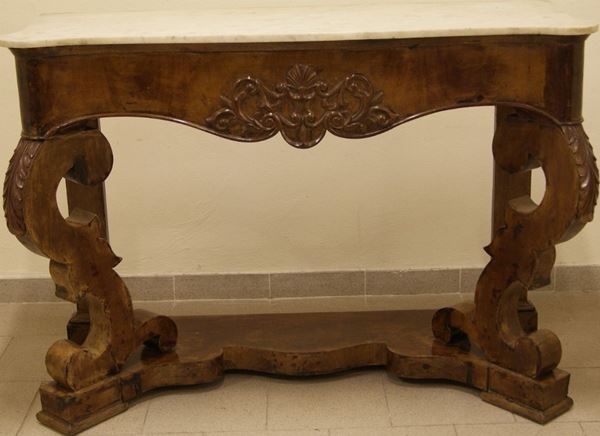 Consolle, Luigi Filippo sec. XIX, in noce sagomato e intagliato, piano in marmo, cm 132x53x95