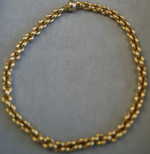 Girocollo, in oro giallo a maglie intrecciate con fermature a sfera,  gr.59
