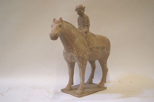 Cavallo con cavaliere, Cina, in stile archeologico, alt. cm 42