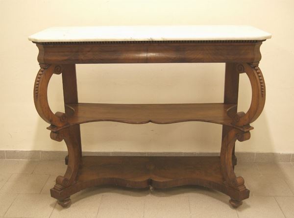 Console, Toscana, sec. XIX, in noce con sostegni sagomati, ripiano sagomato, piano in marmo, cm 140x63x112