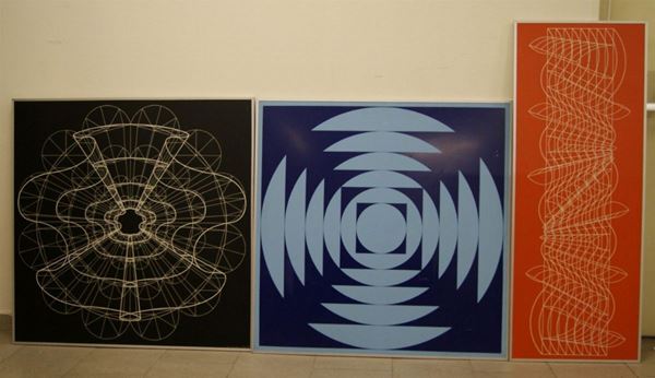 Tre serigrafie, anni '70, a colori, due di cm 100x100 e l'altra di cm 130x51(3)