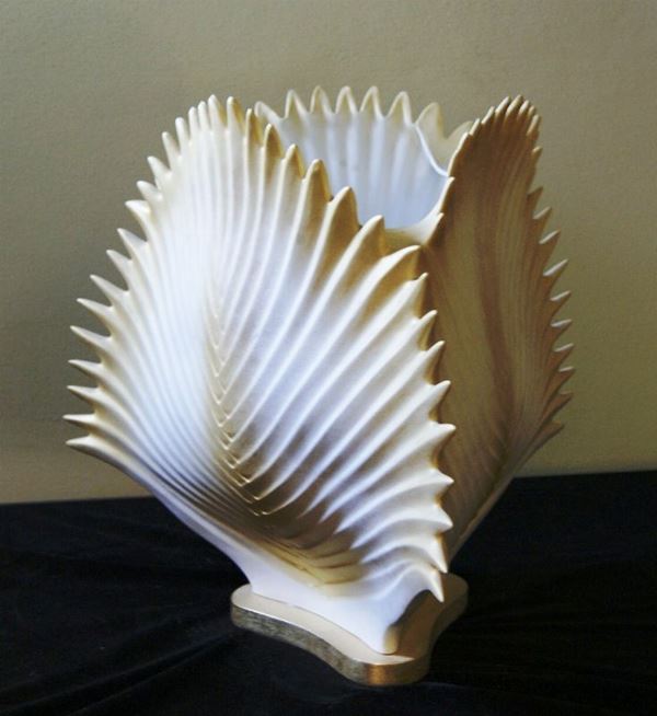 Vaso, in porcellana, a forma di palma, cm53x58