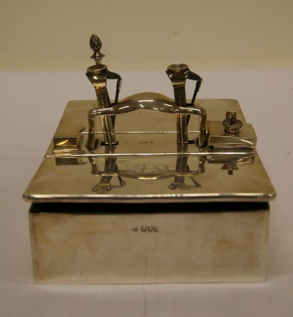 Grande scatola portasigari, Inghilterra, inizi sec. XX, in argento