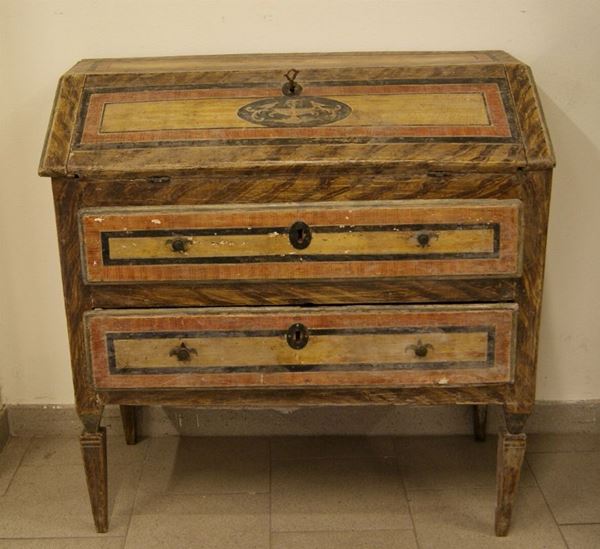 Ribalta, Marche, sec. XVIII, in legno laccato, a due cassetti, gambe troncopiramidali, cm 95x46x94, parti restaurate