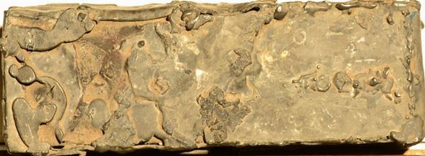 Gino Marotta o Gastone Novelli SENZA TITOLO scatola in piombo con interventi in legno e vernice, cm 26x10x8  firmato e datato    eseguito nel 1957
