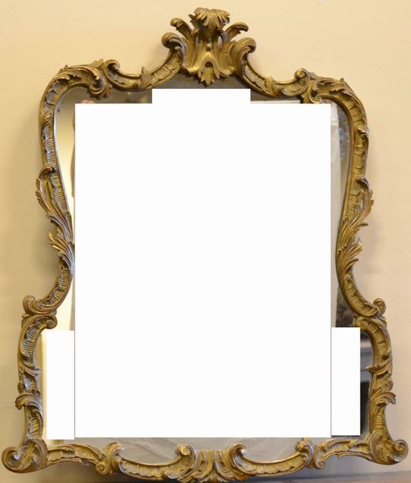 Caminiera, in stile '700, in legno intagliato e dorato