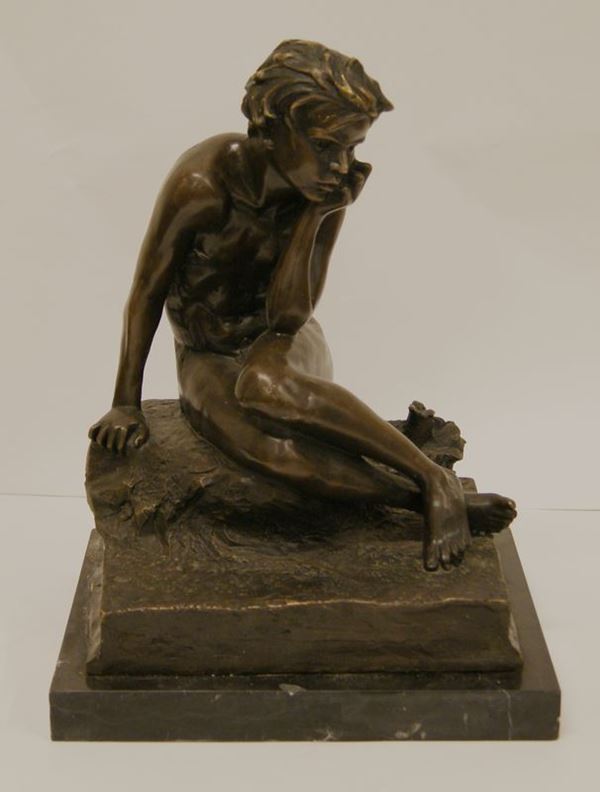 Scultura, sec. XX, in bronzo, FANCIULLO, su base marmo, firmato Lopes, alt. cm 34