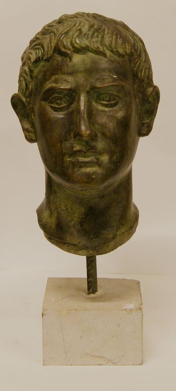 Scultura, sec. XX, CESARE, in bronzo, firmata Chiaruzzi, alt. cm 48