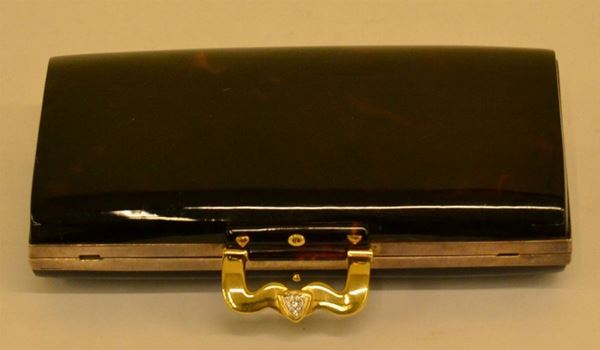 Borsetta da sera in tartaruga con chiusura in oro e pavÃ¨ di diamanti, marcato Torrini