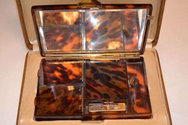 Trousse in tartaruga con custodia
