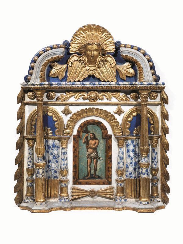 Scuola Italia centrale, secc. XVII-XVIII           CRISTO RISORTO        olio su tavola, cm 24x14  entro ciborio, Italia meridionale in legno         scolpito policromo, con tre edicole, due colonne laterali e testa di        cherubino nella parte superiore, cm 98x72                                   policromia di epoca posteriore