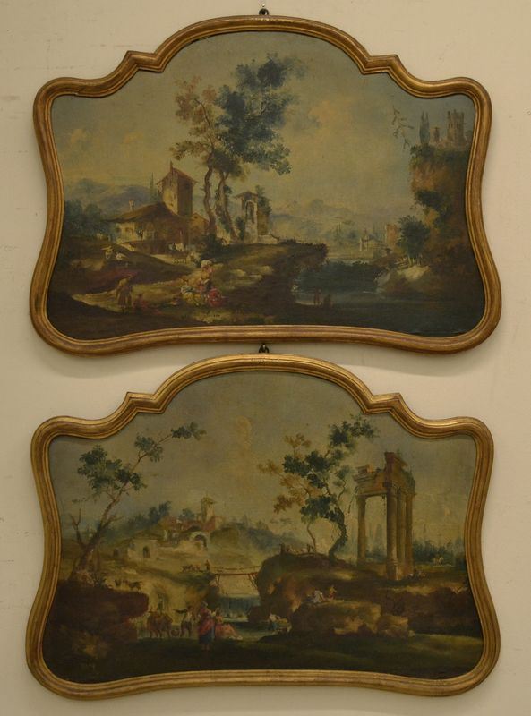 Coppia di sovrapporte, maniera della pittura veneta del '700, raffiguranti paesaggi, olio su tela sagomata, cm 95x64(2)