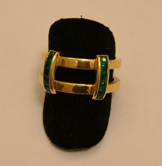 Anello recontre in oro giallo, con otto smeraldi, g 8,5, smeraldi ct. 0,74, marcato Torrini
