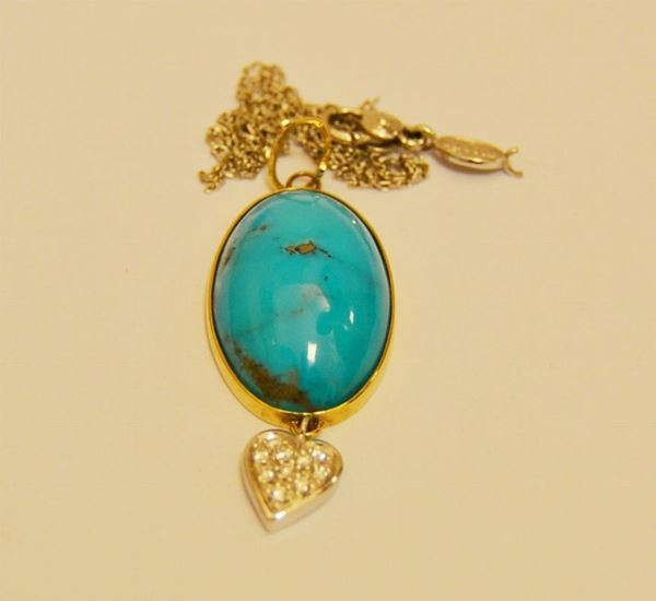 Collana in oro bianco, con pendente in turchese e pavÃ¨ di brillantini montati a cuore, oro g 8, brillantini ct. 0,19, marcato Torrini, difetti