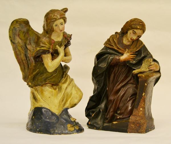 Due sculture in terracotta, sec. XVIII   ANGELO E DONNA IN PREGHIERA   alt. cm 28,5 e cm 27   danni e restauri  - Asta Gioielli,  Argenti, Mobili, Oggetti d'arte e Dipinti - Poggio Bracciolini Casa d'Aste