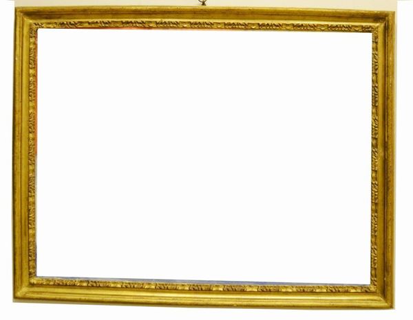 Cornice, sec. XVIII, in legno intagliato e dorato, cm 117x90  - Asta Gioielli,  Argenti, Mobili, Oggetti d'arte e Dipinti - Poggio Bracciolini Casa d'Aste