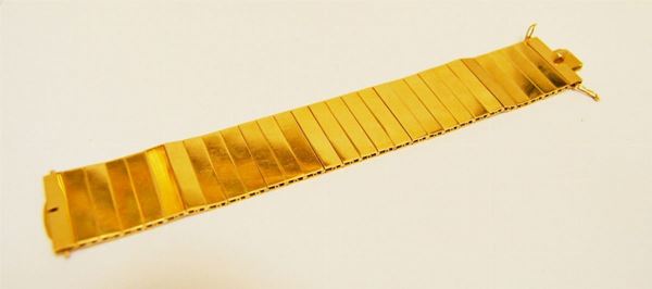 Bracciale in oro giallo con elementi snodati, g 92,5  - Asta Gioielli, Argenti, Orologi, Antiquariato e Collezionismo - Poggio Bracciolini Casa d'Aste