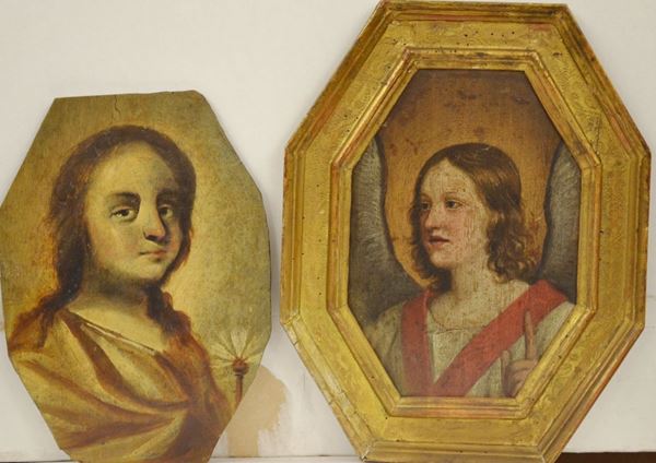 Scuola Italia centrale, inizi sec. XVIII,   ANGELI   coppia di dipinti ad olio su tavola ottagonale, cm 26x18,5, senza cornice, (2)