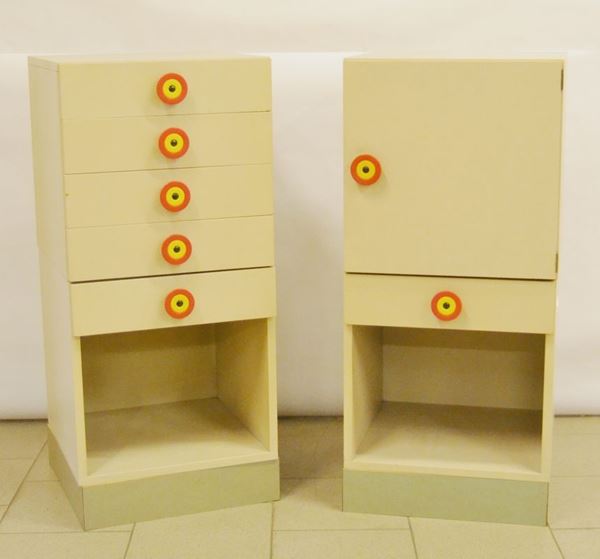 Ettore Sottsass (Innsbruck 1917-Milano 2007), Quatto elementi componibili Cubirolo, produzione Poltronova, struttura in legno e laminato, cm 45x47x55 (4)