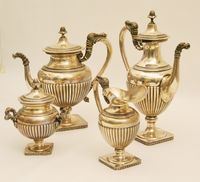 Servito da thÃ© e caffÃ¨, stile Impero, composto da teiera, caffettiera, lattiera e zuccheriera, gr. 2830 (4)