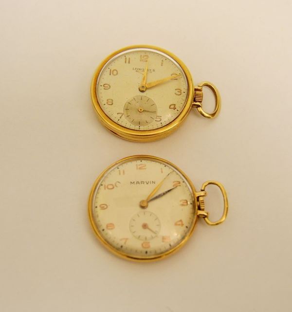 Due orologi da taschino con cassa in oro marca Longines e Marvin