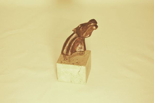 Bruno Cassinari ( 1912-1992 ) TESTA DI CAVALLO, scultura in metallo, su base in pietra, alt. cm 15