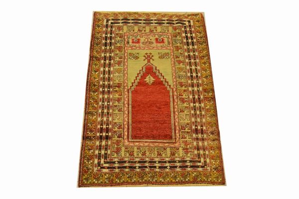 Preghiera, Turchia, sec. XIX, fondo verde chiaro e rosso, cm 170x110