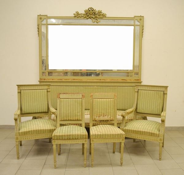 Divano, due poltrone, due sedie e grande specchiere, inizi sec. XX, in legno laccato e intagliato, da restaurare, mancanze, marcate Ducrot