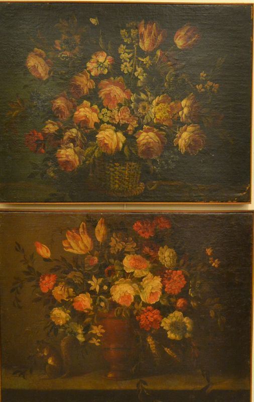 Scuola Italiana, sec. XVIII,  FIORI,   olio su tela, cm 57x73,  rintelati ( 2 )