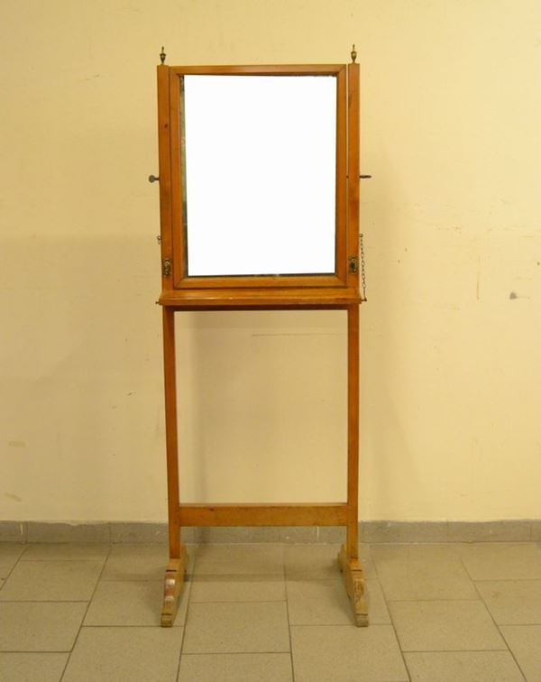 Specchiera da terra, sec. XIX, in ciliegio, con rapporti in metallo dorato, cm 65x166