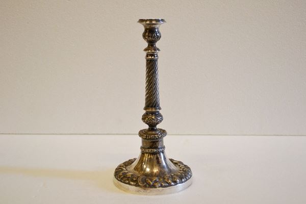 Candeliere in argento, Napoli, sec. XIX, sbalzato a cocciolette, alt. cm 26,5, g 330