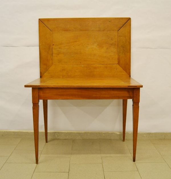 Tavolo, Luigi XVI, in ciliegio, piano a libro, gambe troncopiramidali, cm 132x72x104