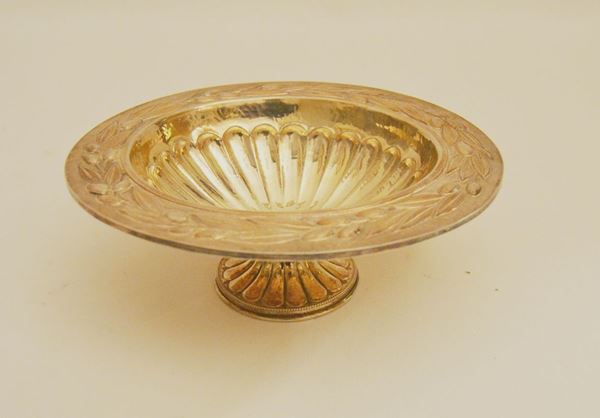 Vaschetta ovale in argento 925 bordo a foglie di ulivo, gr 475, cm 20x18x7,5