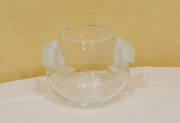 Vasetto in vetro, Lalique, con fiori stilizzati, diam. cm 12, alt. cm 16