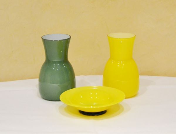 Coppia di vasetti e alzata, in vetro di murano, manifattura Venini, alt. cm 19