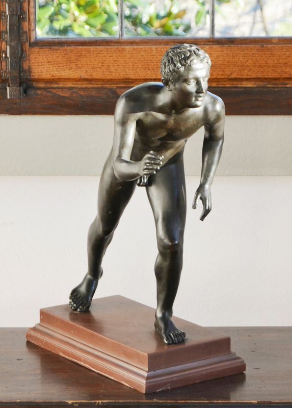 Scultura, sec. XX, in bronzo, NUDO MASCHILE, base in marmo, alt. cm 52