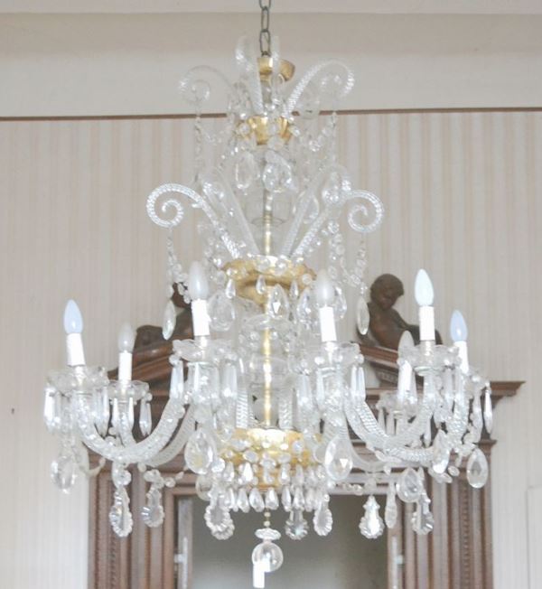 Lampadario, Italia centrale, sec. XIX, in vetro e metallo dorato, a dieci luci con gocce, alt. cm 110, diam. cm 70, difetti