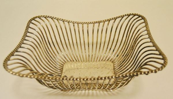 Cestina portapane in argento g 739 (difetti)