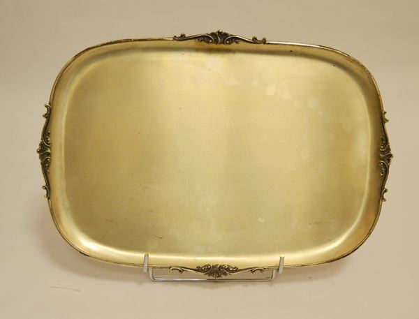Vassoio di forma ovale in argento g 1065, cm 41x28