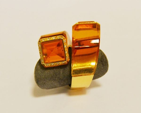 Anello contrariÃ¨, in oro giallo con quarzi citrino e brillantini, g 23,8