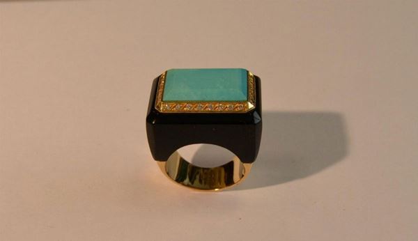  Anello in oro giallo ,onice, turchese rettangolare e brillanti gr 25