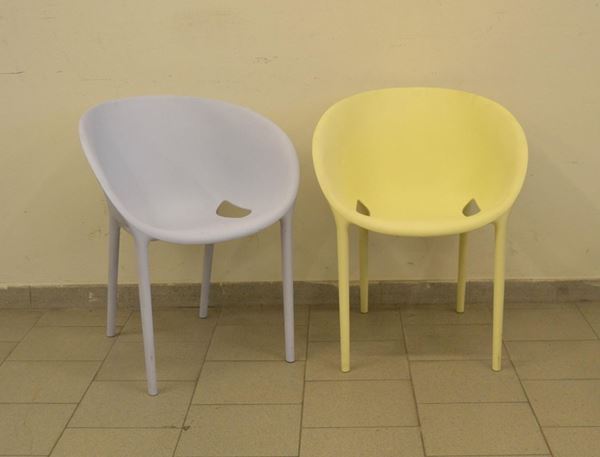  Due poltroncine Soft Egg, manifattura Driade, in polipropilene, alt. cm 74 ( 2 ) 
