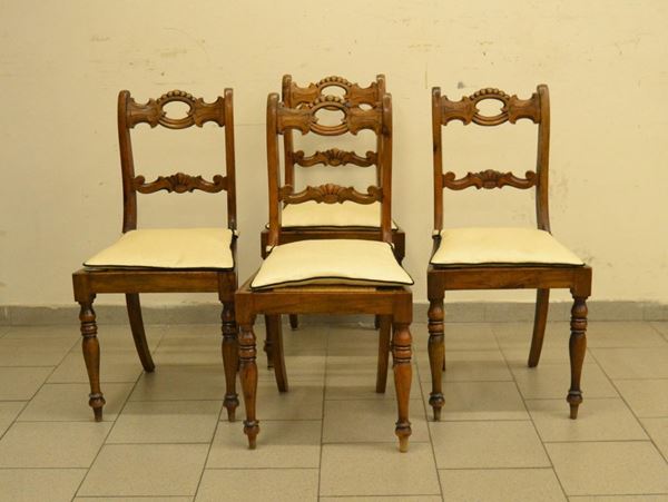  Quattro sedie, Francia, sec. XIX, in noce, seduta impagliata, gambe tornite ( 4 ) 